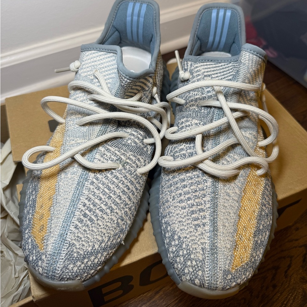 Yeezy Boost 350 V2